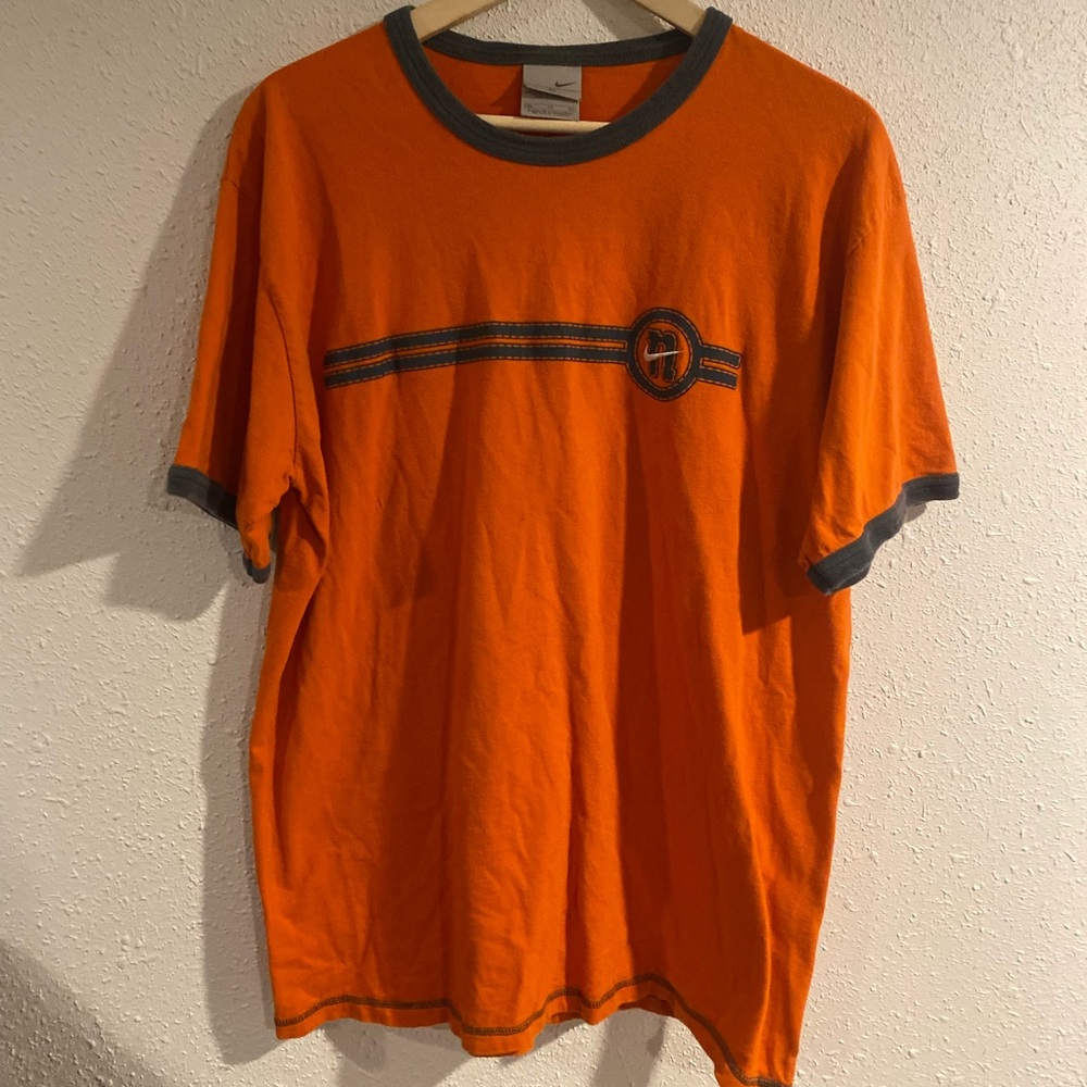Vintage Y2K Nike shirt